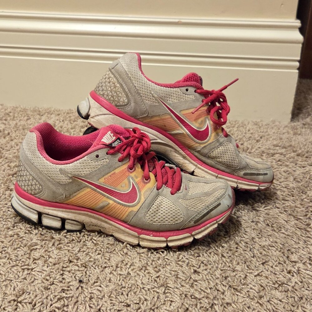 Nike Pegasus Size 6.5